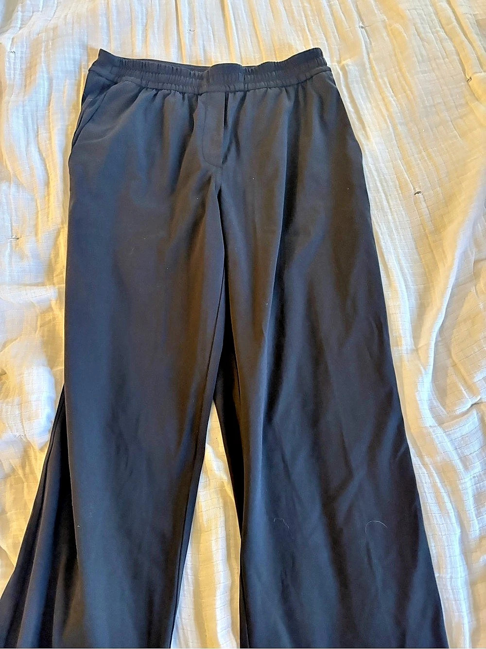 Lululemon Straight-Leg Mid-Rise Pant Luxtreme *Regular Black Trousers Size Small